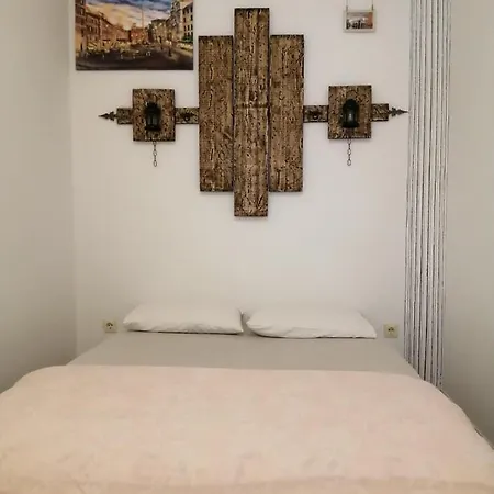 Seaside Apartments And Rooms Cattaro Esterno foto