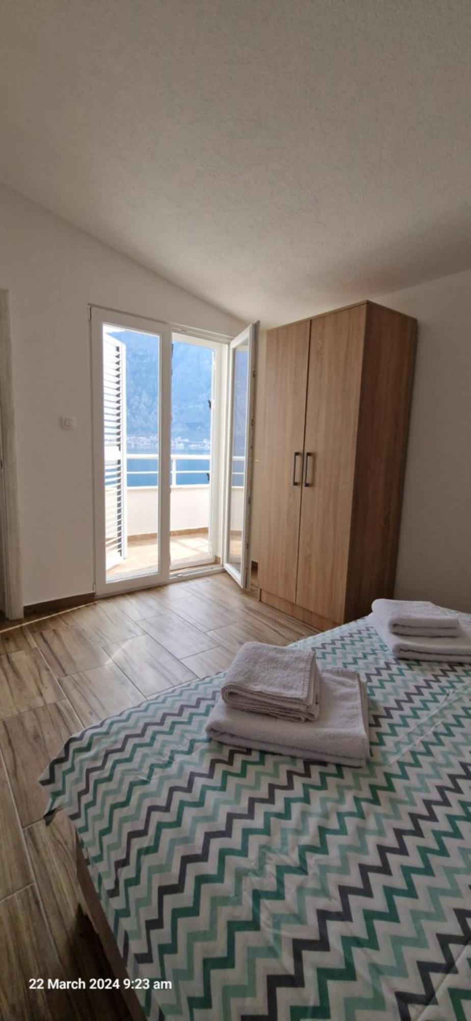 Seaside And Apartment