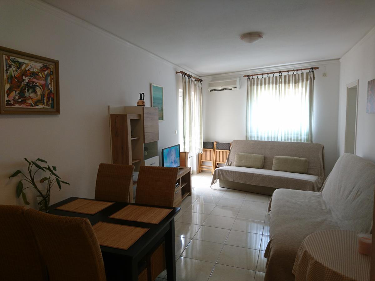 Apartment Seaside And Kotor