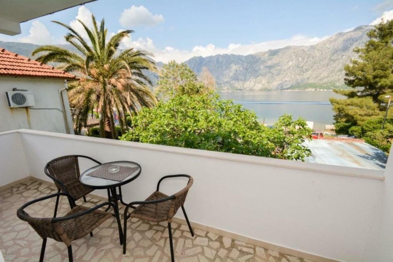 Apartment Seaside And Kotor